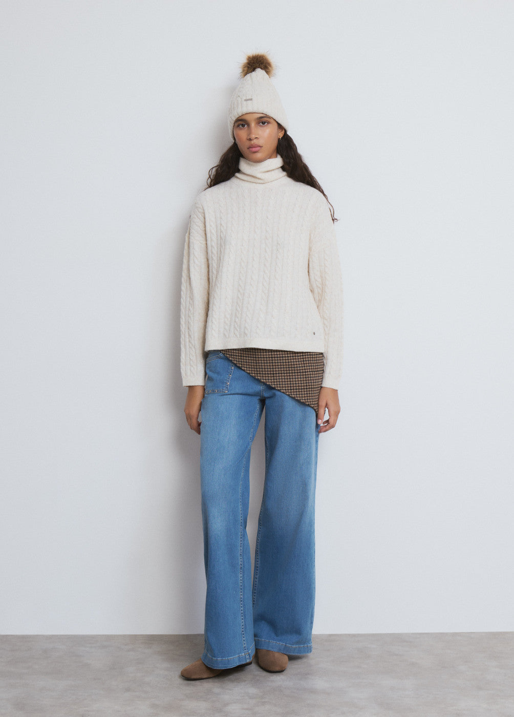 בראוני כובע צמר לנשים