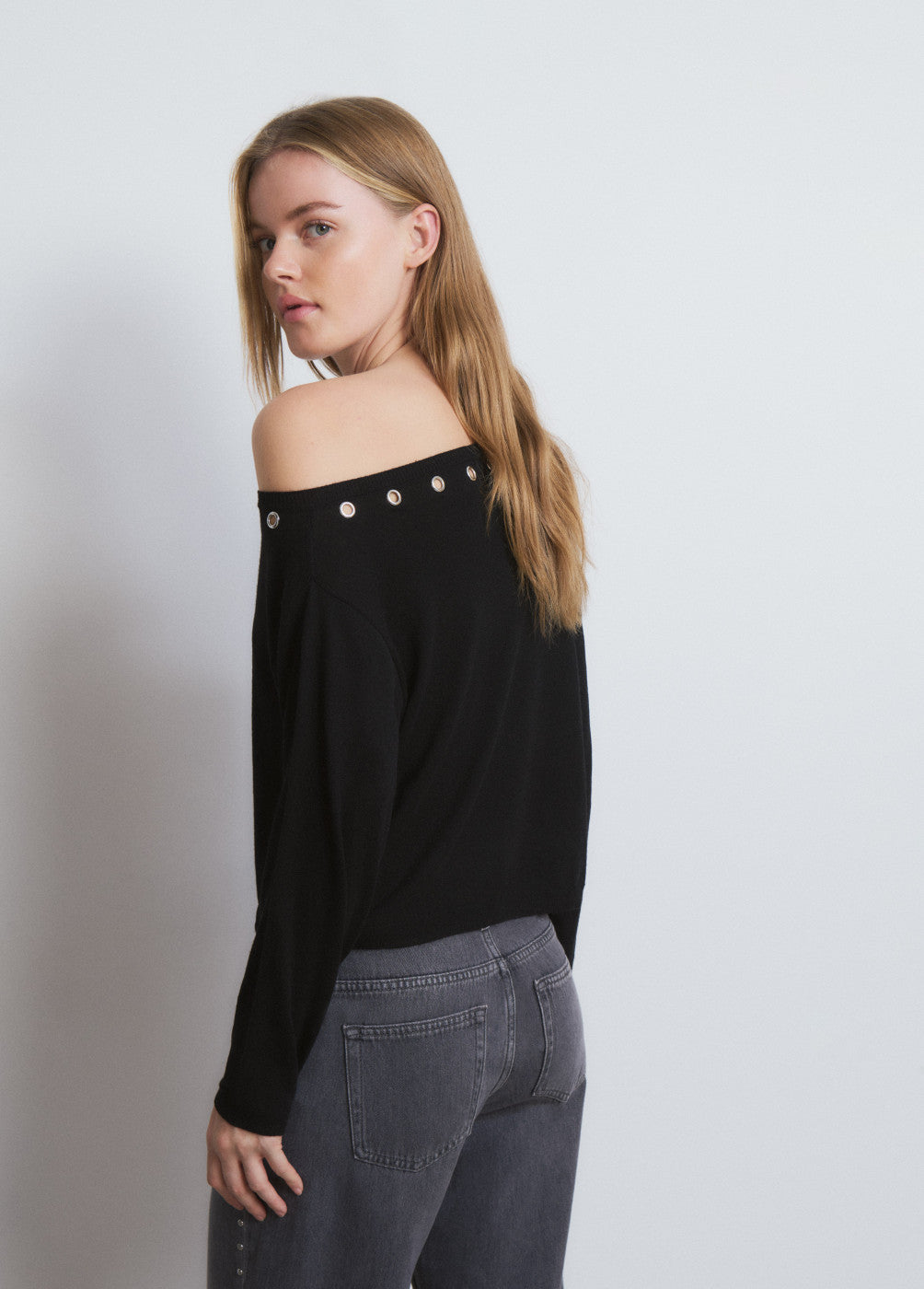 בראוני סוודר אסימטרי לנשים