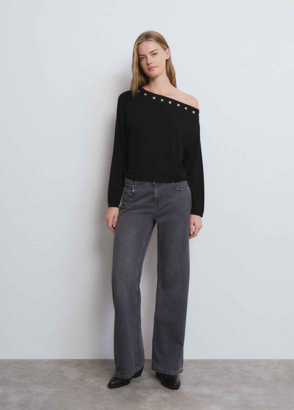 בראוני סוודר אסימטרי לנשים