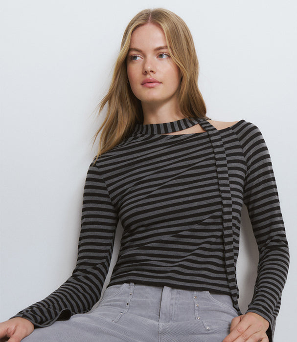 בראוני חולצה ארוכה לנשים