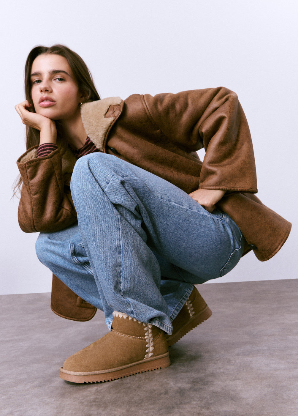 בראוני מגפיים נמוכות לנשים