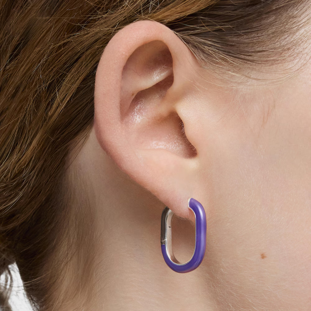 עגיל סגול וכסוף על אוזן אישה, תכשיטים אופנתיים CHOZEN